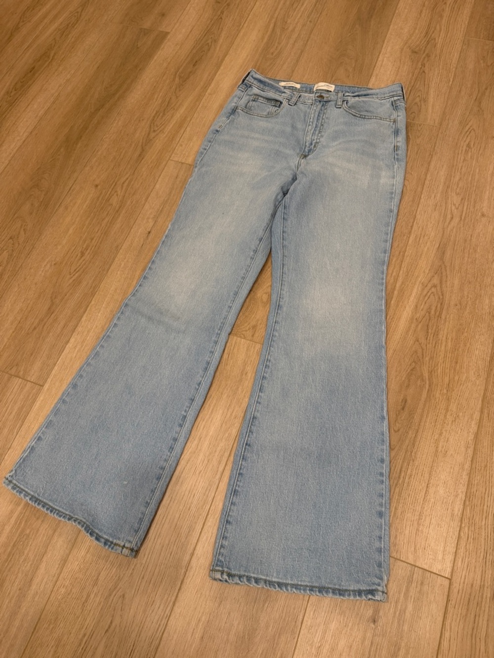 Universal Thread High Rise Flare Jeans size 8/R
